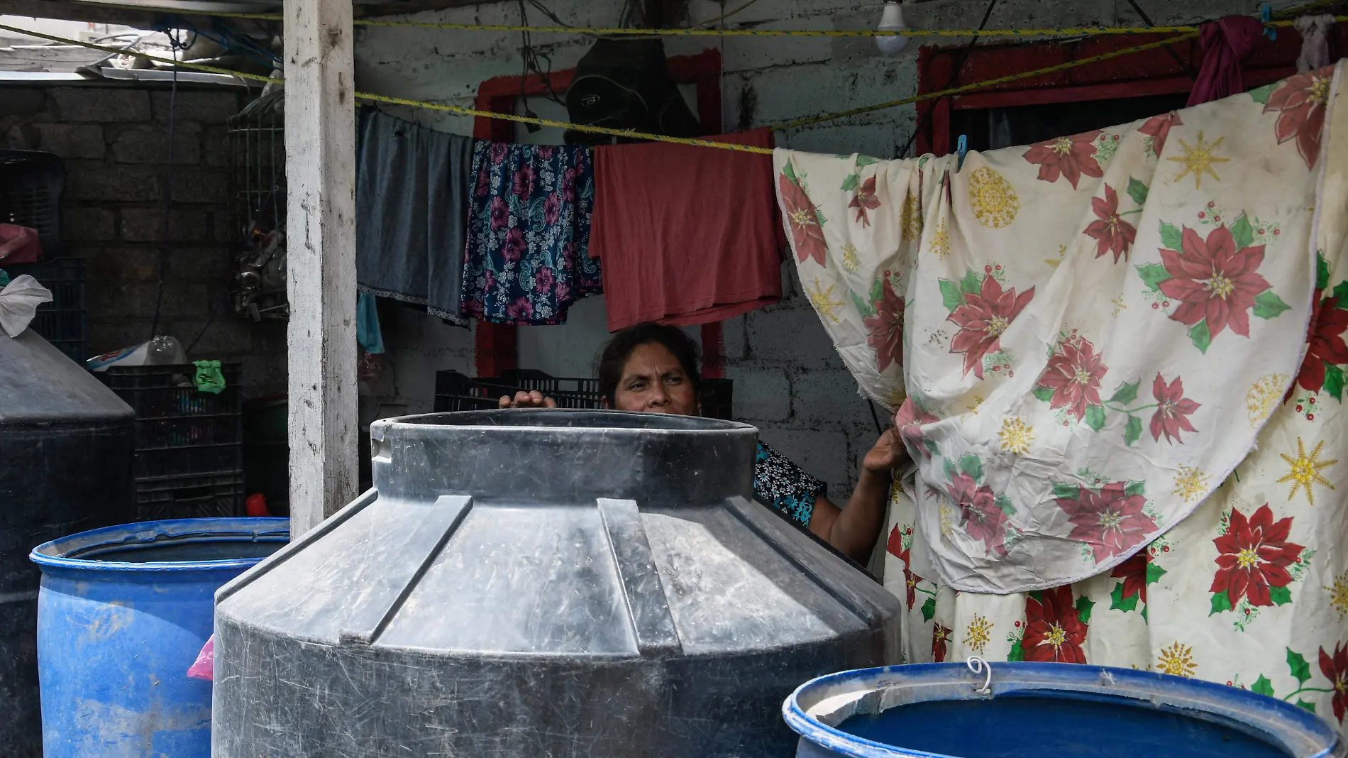 Escasez de agua en la colonia el Triangulo alcaldía Iztapalapa-Ara Martinez